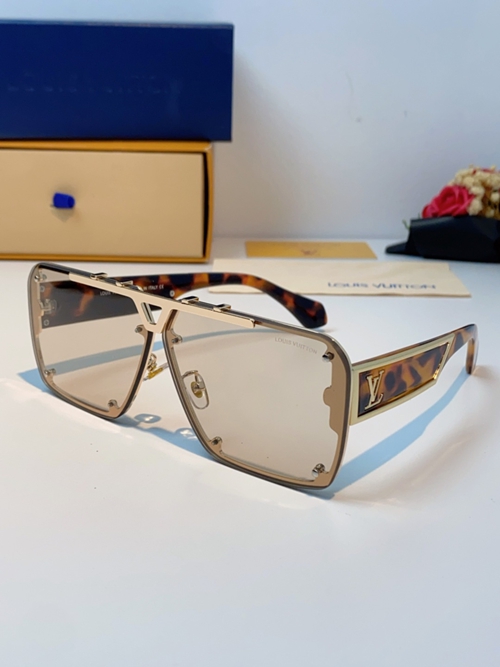 ルイヴィトンサングラス正面デザイン